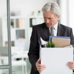 Co jeśli pracownik nie podpisze wypowiedzenia? Skutki i prawa