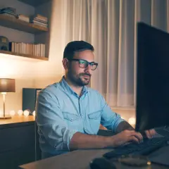 Kiedy praca zdalna w kodeksie pracy? Kluczowe zmiany, które musisz znać