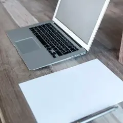 Kiedy PIT-11 dla zwolnionego pracownika? Sprawdź terminy i obowiązki